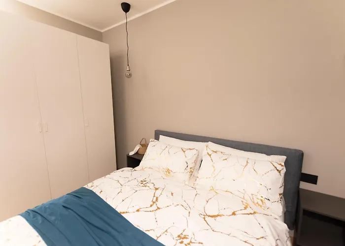 Ihost Luxury -free Parking- Plana 6