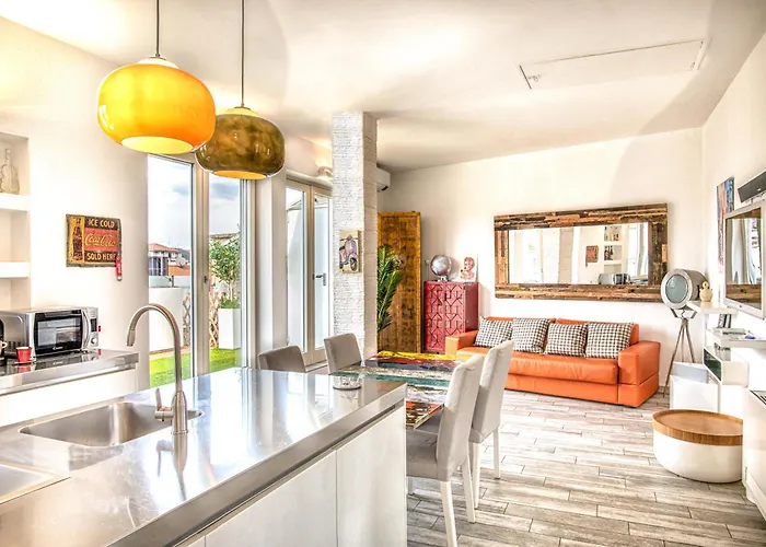 Luxury Flat With Terrace / Stunning Skyline View *