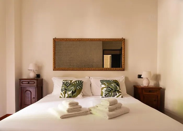 Moscova-brera Elegante Con Giardino Privato *