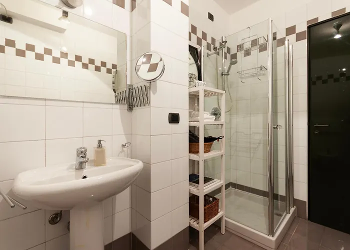 Moscova-brera Elegante Con Giardino Privato 밀라노