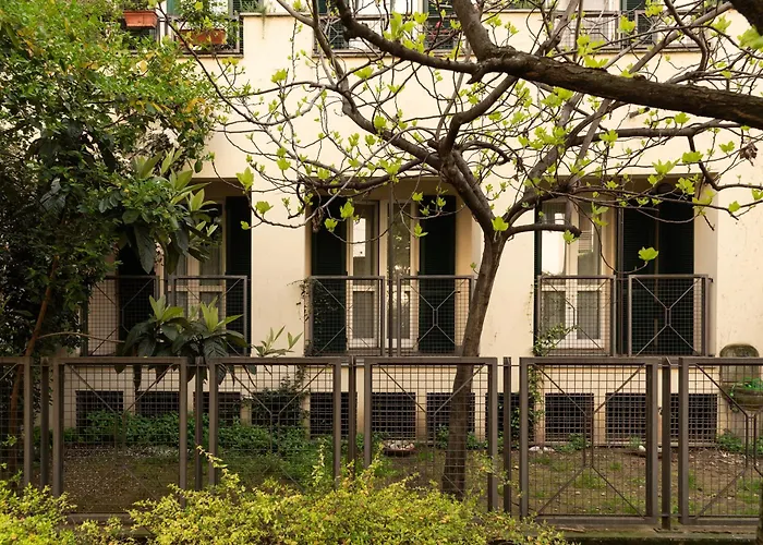Lejlighed Moscova-brera Elegante Con Giardino Privato *