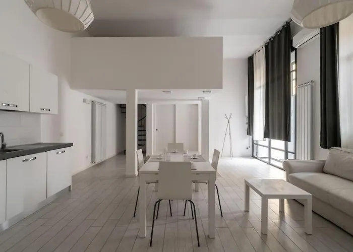 Apartment Spazioso Loft: Coldilana14 Milan