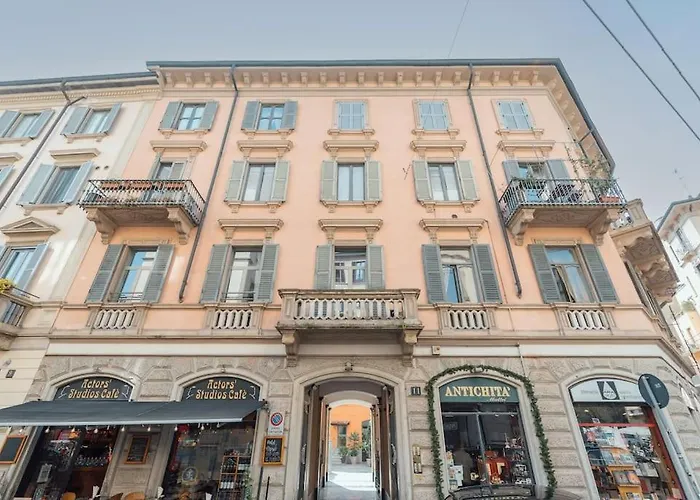 R Sterlizia House Apartment