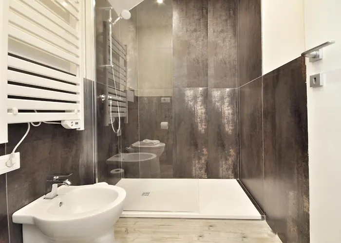 Ihost - Adriatico 6 * Milán