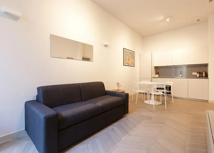 Guesthost - Cordusio Enchanting Милан