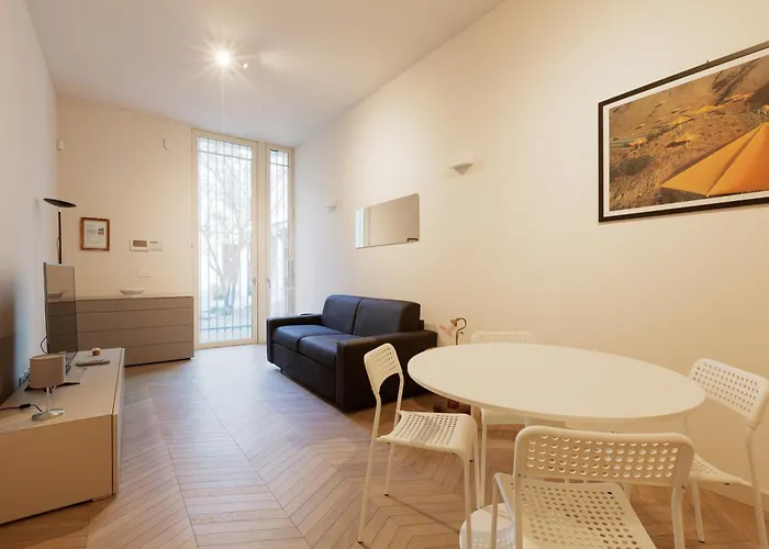 Guesthost - Cordusio Enchanting Apartamento *