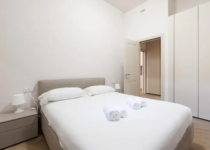 Guesthost - Cordusio Enchanting *