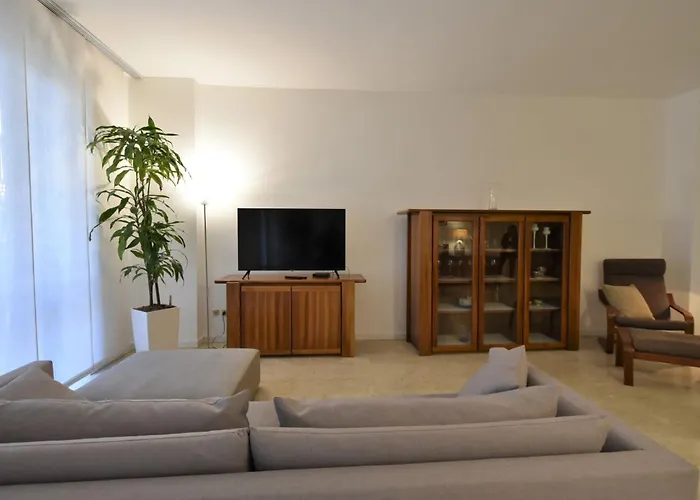 Bacchiglione Garden View By Interhome Apartman Milánó
