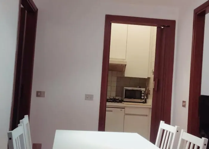 3 Minutes On Foot From Duomo! Big Apartament With 3 Bedrooms And Balcony * 米兰