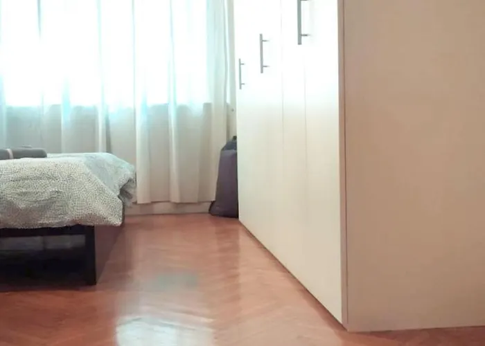 3 Minutes On Foot From Duomo! Big Apartament With 3 Bedrooms And Balcony 公寓 *