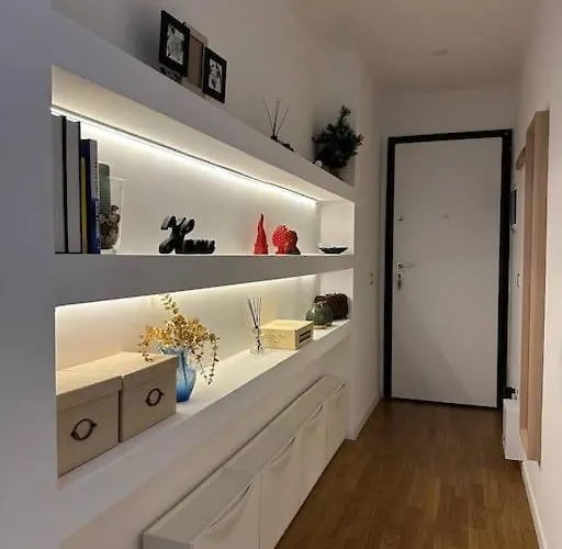 Nolo62, A Nifty Flat In דירה