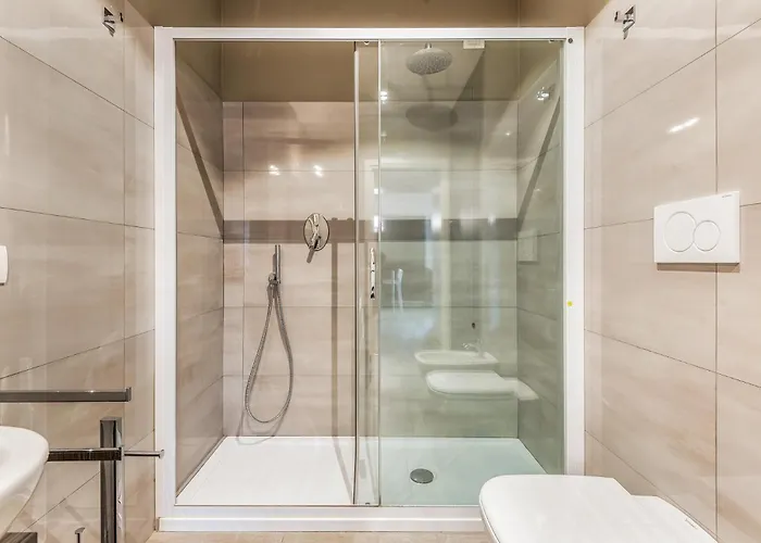 Porta Romana Micca 2 Pax-wi-fi Milan