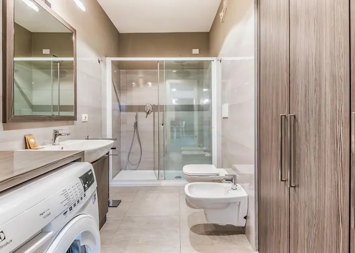 Porta Romana Micca 2 Pax-wi-fi Milan