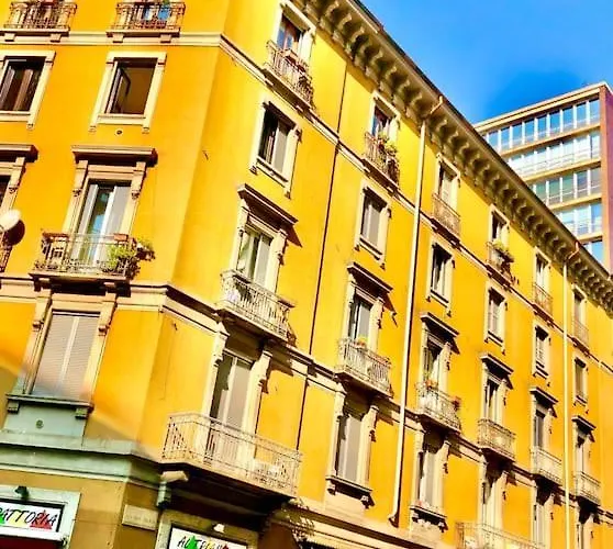 Gold House Station Apartmán