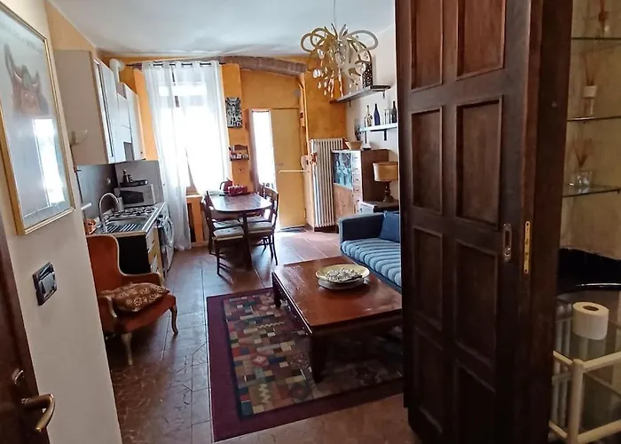 Gold House Stazione * Milano