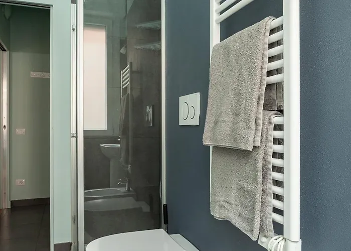 Navigli - Brand New * Milano