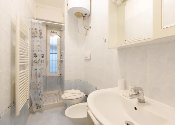 Guesthost - Porta Romana Luminoso Rifugio Milán