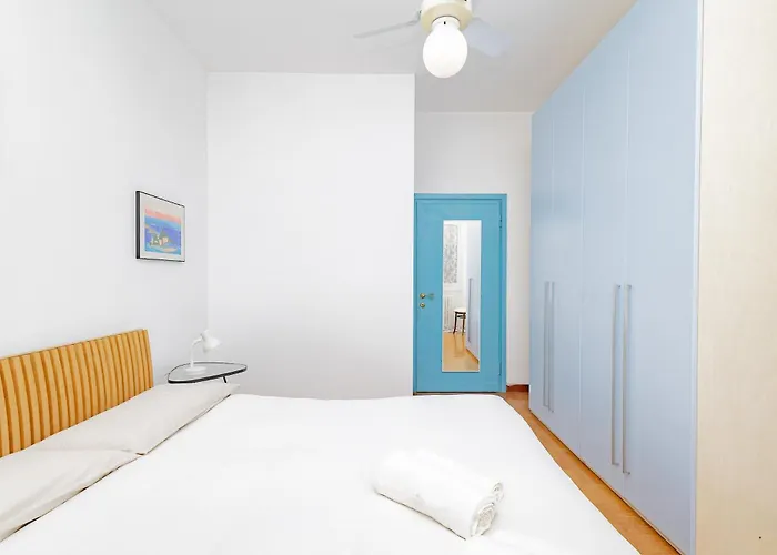 Xenia - Spacious Near Linate Airport דירה