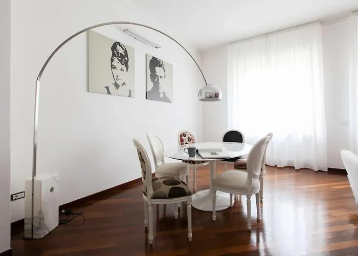 Hacca Collection - Porta Venezia 3br 밀라노