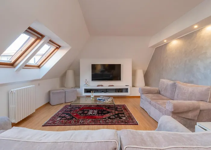 Xenia - Luxury & Elegant Penthouse In Life Lejlighed