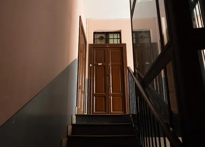 Elegante Bilocale In Zona Risorgimento Mediolan