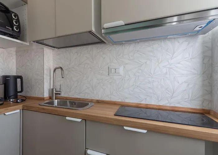 Luminoso Monolocale Zona Fondazione Prada * Mailand