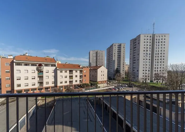 Luminoso Monolocale Zona Fondazione Prada Apartmán Milán