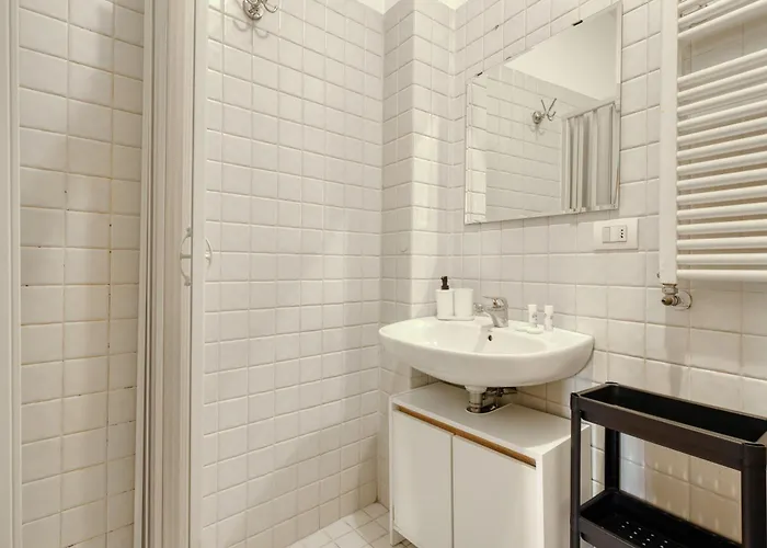 Joivy Welcoming Flat With Balcony Next To Naviglio Grande