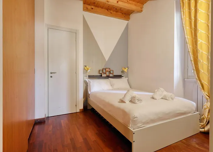 Joivy Welcoming Flat With Balcony Next To Naviglio Grande דירה *