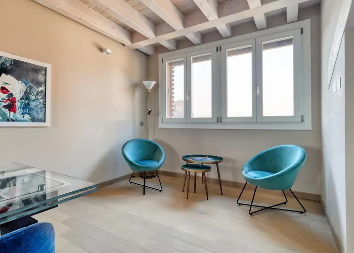 Joivy Elegant With Parking And Balcony Apartamento Milán