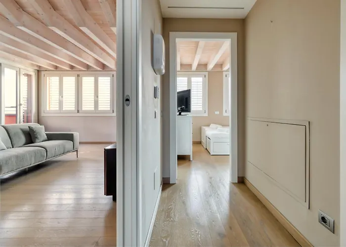 Joivy Elegant With Parking And Balcony Apartamento Milán