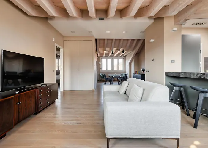 Joivy Elegant With Parking And Balcony Apartamento Milán