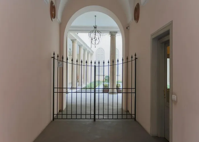 The Rent - Refined Loft In Downtown