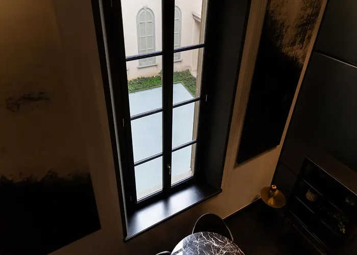 The Rent - Refined Loft In Downtown