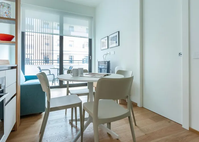 Italianway - Cecchi 18 B * Milano