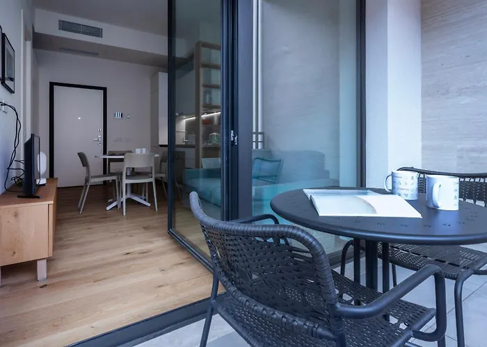 Italianway - Cecchi 18 B * Milano