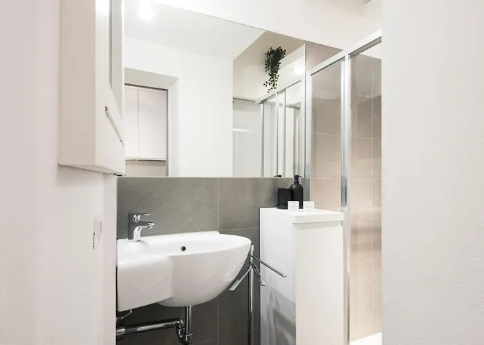 Easylife - - Marcello 32 - *