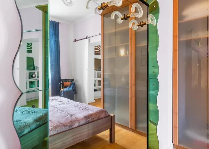 Milano- Stazione Garibaldi Ecletic Διαμέρισμα *