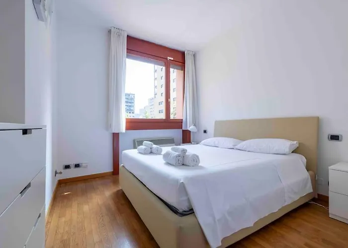 Bellissimo Bilocale Con Terrazzo *