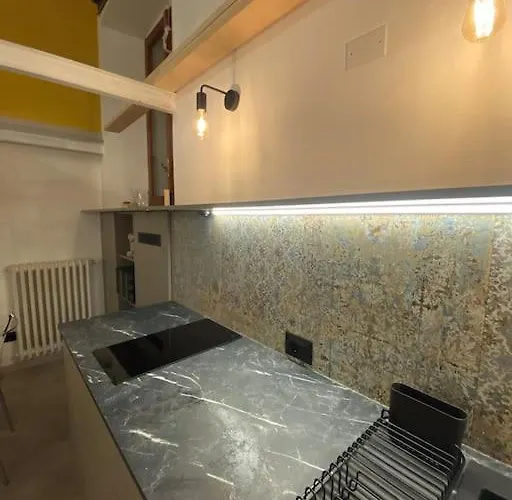 A Due Passi Dal Bosco Verticale