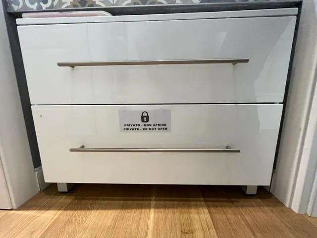 The Small White House In Apartament