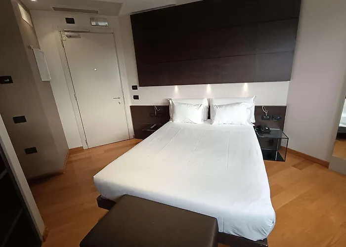 Western The Hub Hotel