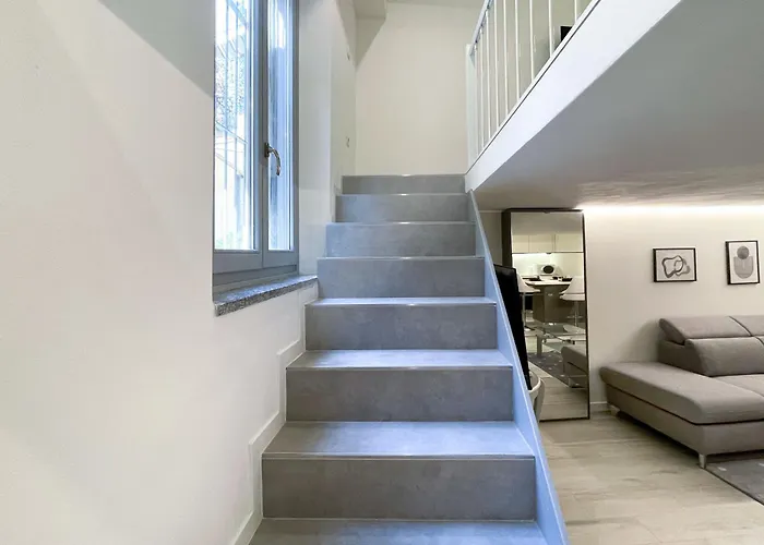 Elegant And Silent Loft In The Center Of Milano