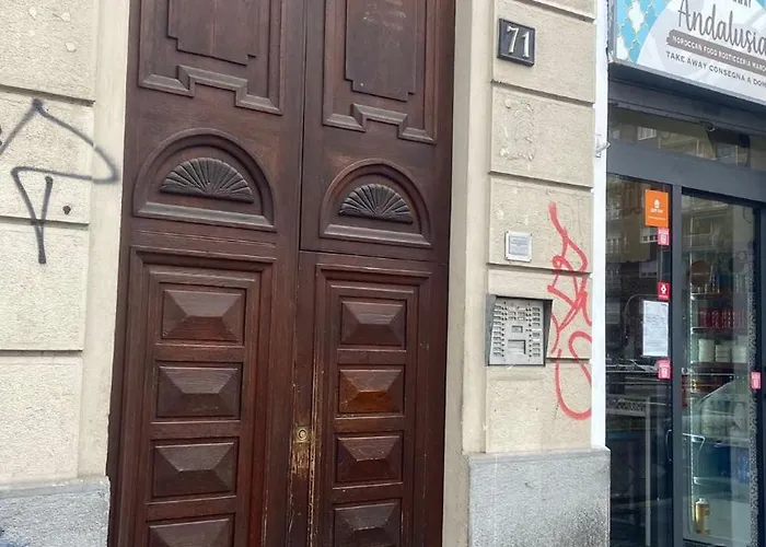 Xenia - Cozy Luminous Flat Near Navigli Διαμέρισμα Μιλάνο