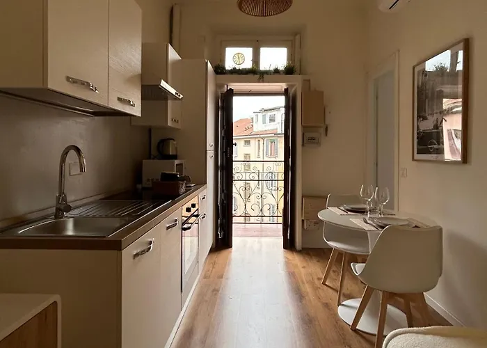 Elegante Bilocale, A Pochi Passi Dalla Metro Pasteur *