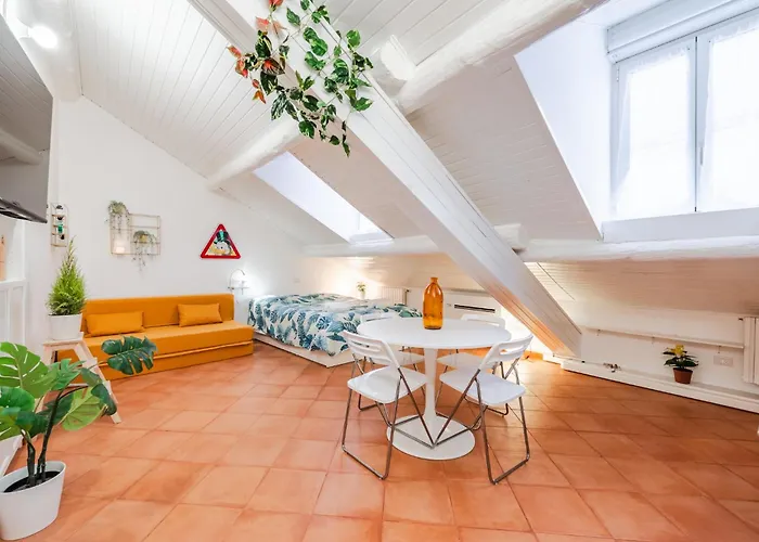 The White Jungle - San Babila Attic Apartmán