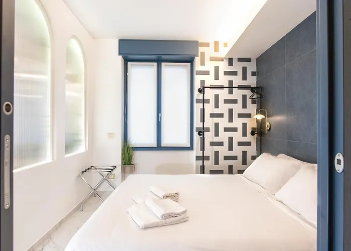 Ms Marple Luxury Station Апартаменты