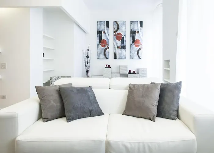 Charming Near Duomo Apartamento