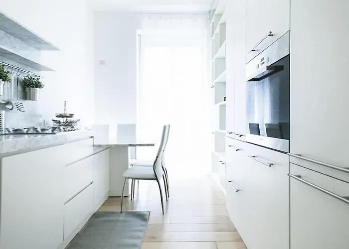 Charming Near Duomo Milán