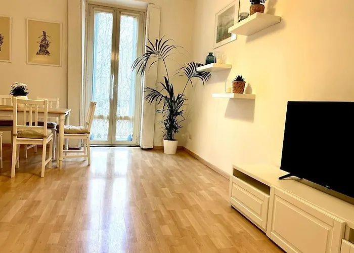 Elegante In Centro * Milan